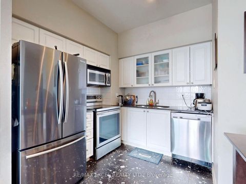 Photo 6 at LPH01 - 410 Queens Quay W, Waterfront Communities C1, Toronto