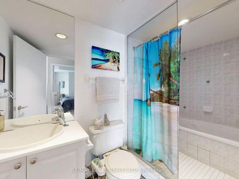 Photo 10 at LPH01 - 410 Queens Quay W, Waterfront Communities C1, Toronto