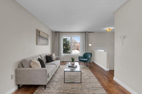 Photo 1 at 47 Chalmers Drive, Painswick South, Barrie