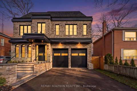 Photo 1 at 38 Ridgevale Drive, Lawrence, Toronto