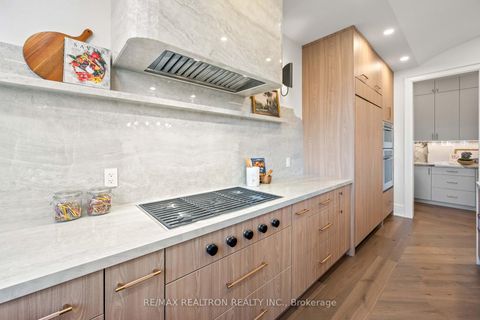 Photo 19 at 38 Ridgevale Drive, Lawrence, Toronto