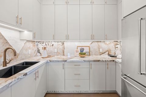 Photo 20 at 38 Ridgevale Drive, Lawrence, Toronto