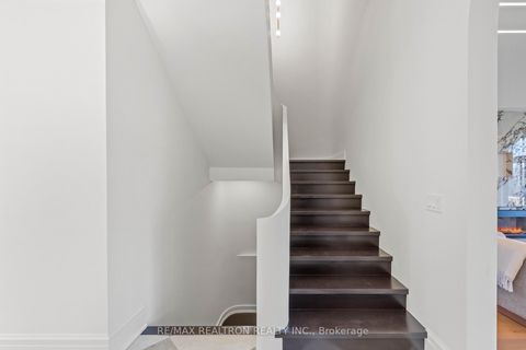 Photo 24 at 38 Ridgevale Drive, Lawrence, Toronto