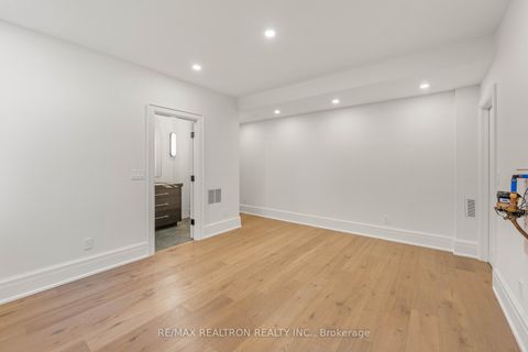 Photo 42 at 38 Ridgevale Drive, Lawrence, Toronto