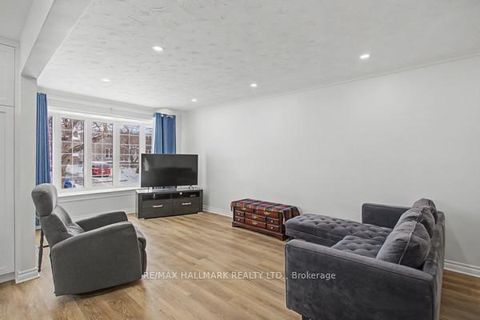 Photo 6 at 37 Avis Crescent, Parkview, Toronto