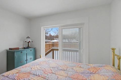 Photo 11 at 37 Avis Crescent, Parkview, Toronto