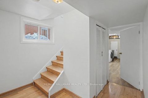 Photo 16 at 37 Avis Crescent, Parkview, Toronto