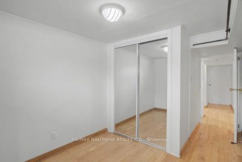 Photo 22 at 37 Avis Crescent, Parkview, Toronto