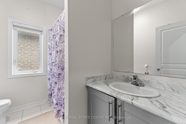 Photo 19 at 8 Oconnor Crescent, Northwest Brampton, Brampton