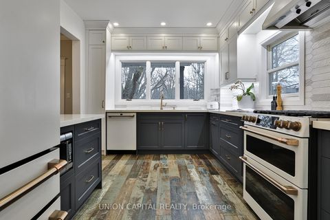 Photo 5 at 77 Eastwood Road, Woodbine Corridor, Toronto