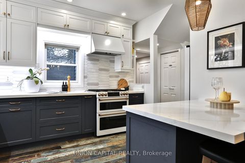 Photo 6 at 77 Eastwood Road, Woodbine Corridor, Toronto