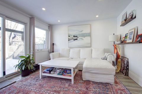 Photo 10 at 232 Pearson Avenue, Swansea, Toronto