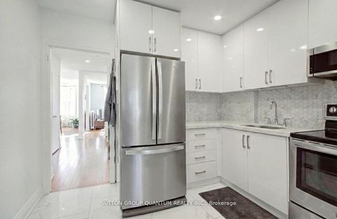 Photo 25 at 232 Pearson Avenue, Swansea, Toronto