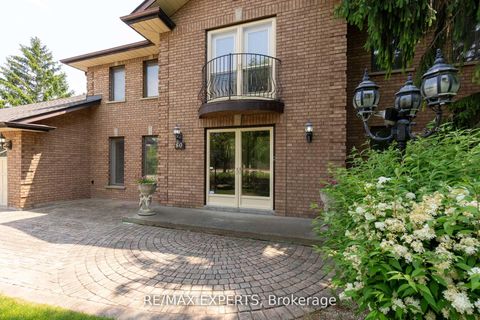 Photo 5 at 80 Colucci Drive, East Woodbridge, Vaughan