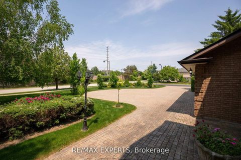Photo 6 at 80 Colucci Drive, East Woodbridge, Vaughan