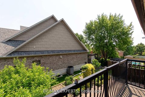 Photo 35 at 80 Colucci Drive, East Woodbridge, Vaughan