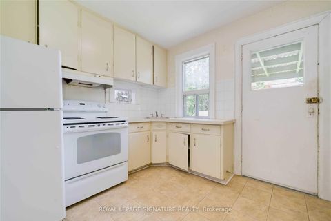 Photo 12 at 66 Glengarry Avenue, Lawrence Park North, Toronto