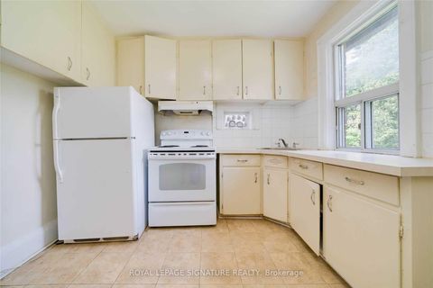 Photo 14 at 66 Glengarry Avenue, Lawrence Park North, Toronto
