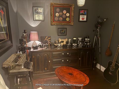 Photo 15 at 208 - 520 Steeles Avenue W, Yorkhill, Vaughan