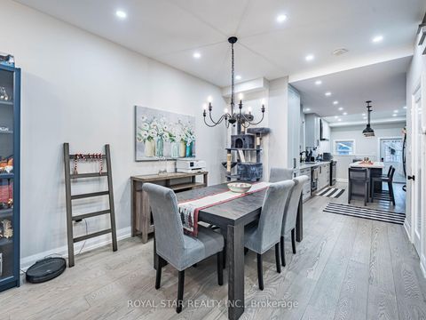 Photo 8 at 74 Montrose Avenue, Bellwoods, Toronto