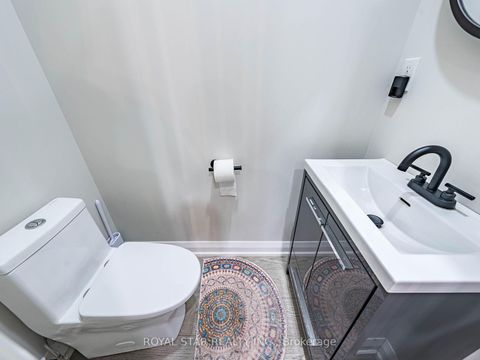 Photo 18 at 74 Montrose Avenue, Bellwoods, Toronto