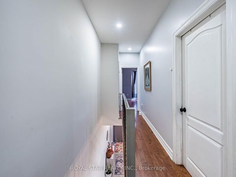 Photo 19 at 74 Montrose Avenue, Bellwoods, Toronto