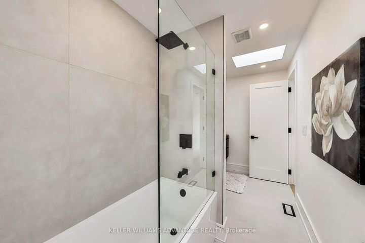 Photo 26 at 104 Yardley Avenue, Parkview, Toronto