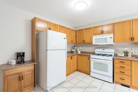 Photo 4 at 1004 Leslie Drive, Alcona, Innisfil