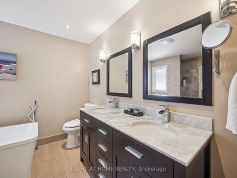 Photo 23 at 100 Carlyle Crescent, Aurora Highlands, Aurora