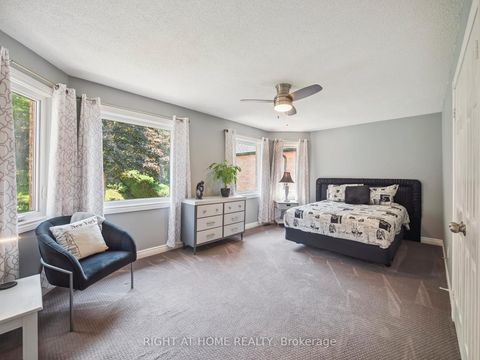 Photo 27 at 100 Carlyle Crescent, Aurora Highlands, Aurora