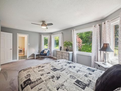 Photo 28 at 100 Carlyle Crescent, Aurora Highlands, Aurora