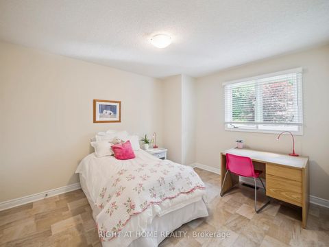 Photo 30 at 100 Carlyle Crescent, Aurora Highlands, Aurora