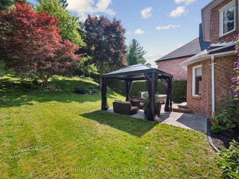 Photo 34 at 100 Carlyle Crescent, Aurora Highlands, Aurora