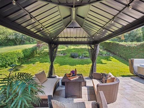 Photo 37 at 100 Carlyle Crescent, Aurora Highlands, Aurora