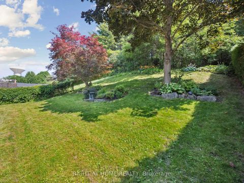 Photo 38 at 100 Carlyle Crescent, Aurora Highlands, Aurora