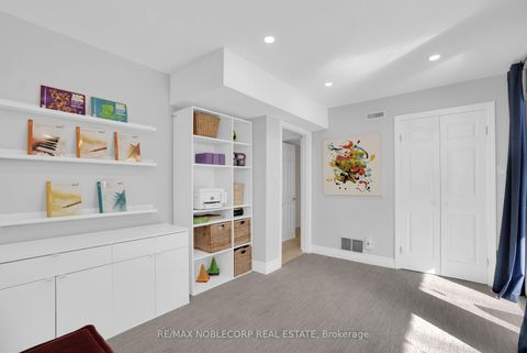 Photo 5 at 52 - 1080 Walden Circle, Clarkson, Mississauga