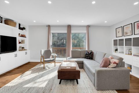 Photo 17 at 52 - 1080 Walden Circle, Clarkson, Mississauga