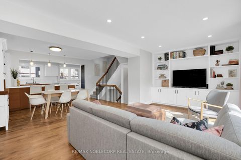 Photo 20 at 52 - 1080 Walden Circle, Clarkson, Mississauga