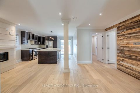 Photo 4 at 348 Miami Drive, Keswick South, Georgina