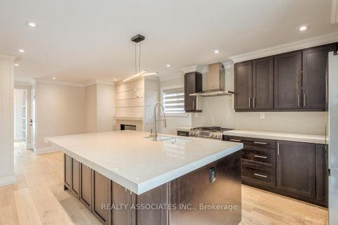 Photo 6 at 348 Miami Drive, Keswick South, Georgina