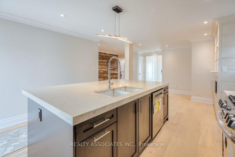 Photo 8 at 348 Miami Drive, Keswick South, Georgina