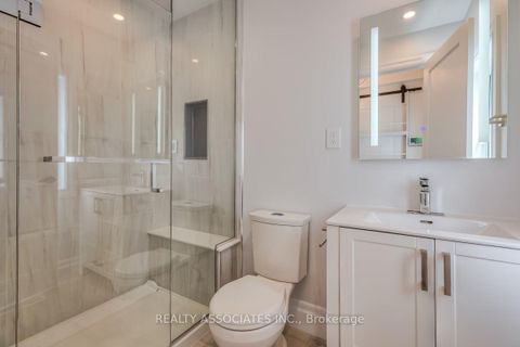 Photo 20 at 348 Miami Drive, Keswick South, Georgina