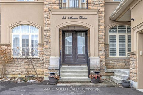 Photo 4 at 25 Munsie Drive, Nobleton, King