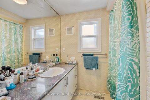 Photo 34 at 846 College Street, Little Italy, Toronto