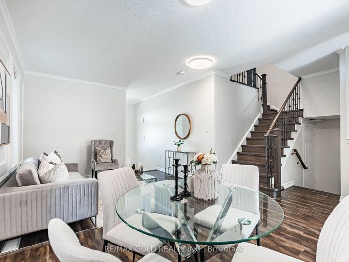 Photo 7 at 47 Connolly Crescent, Wellington, Brampton