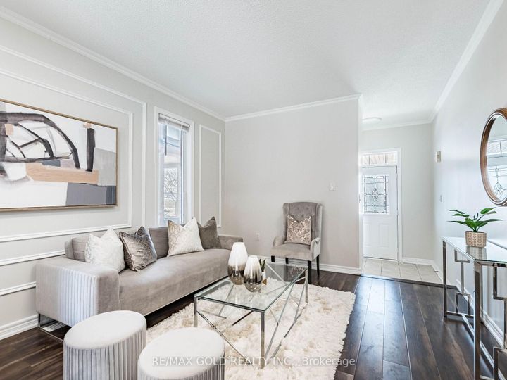 Photo 8 at 47 Connolly Crescent, Wellington, Brampton