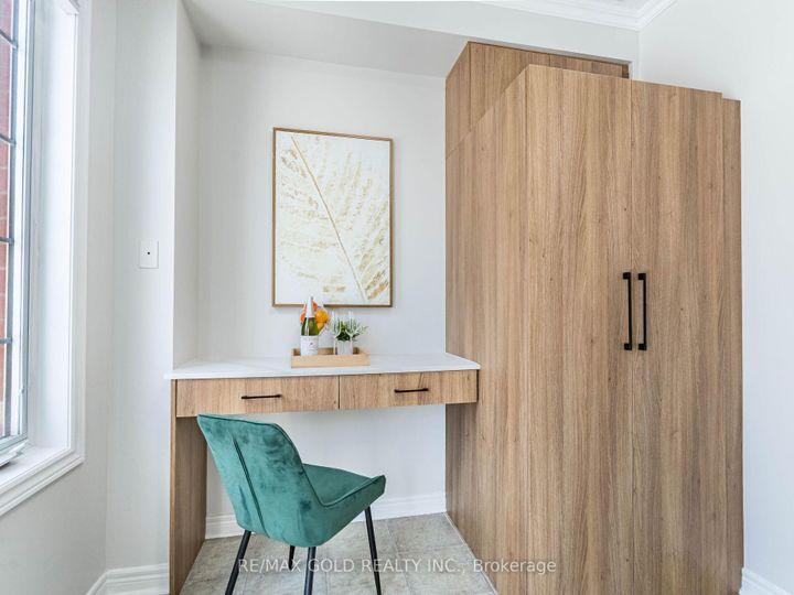 Photo 16 at 47 Connolly Crescent, Wellington, Brampton