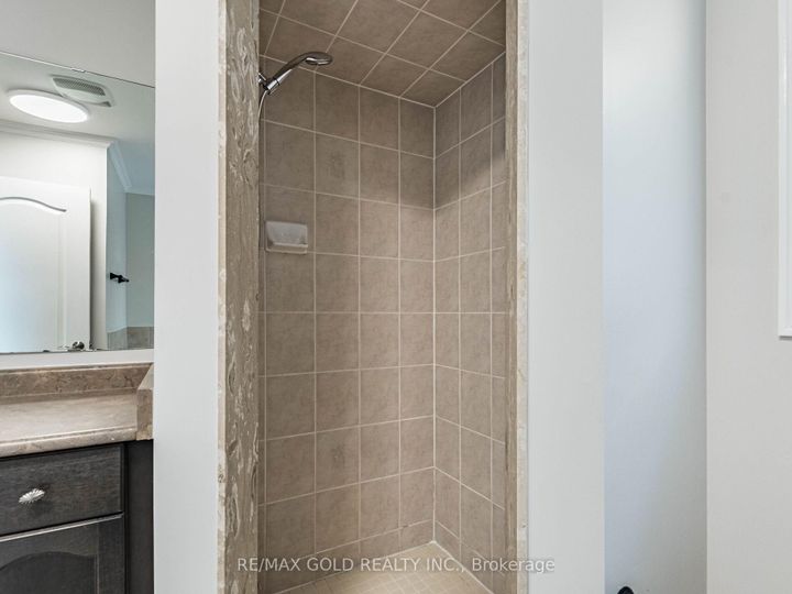 Photo 21 at 47 Connolly Crescent, Wellington, Brampton