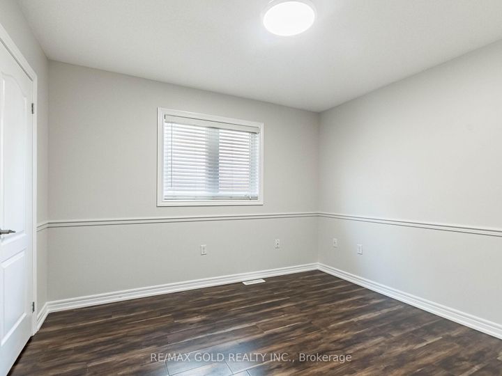 Photo 22 at 47 Connolly Crescent, Wellington, Brampton