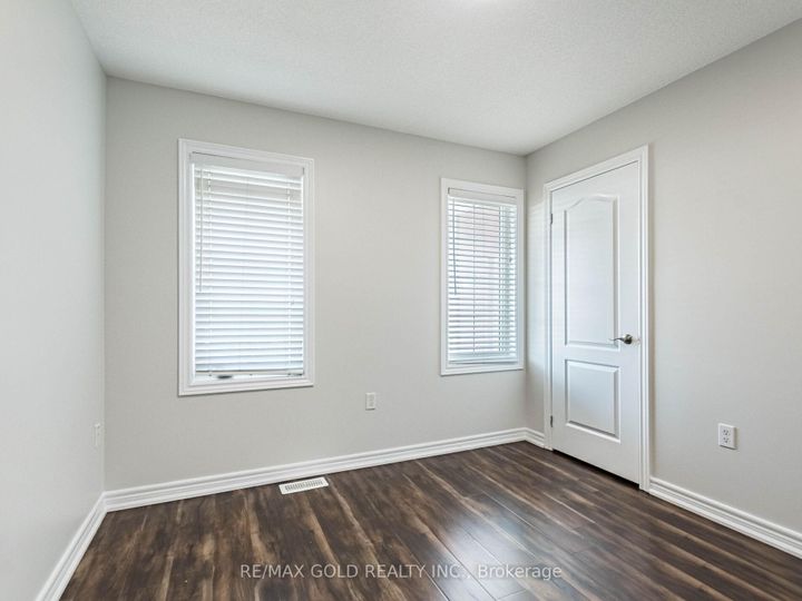 Photo 23 at 47 Connolly Crescent, Wellington, Brampton